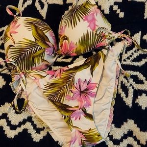 Shade Shore bikini set